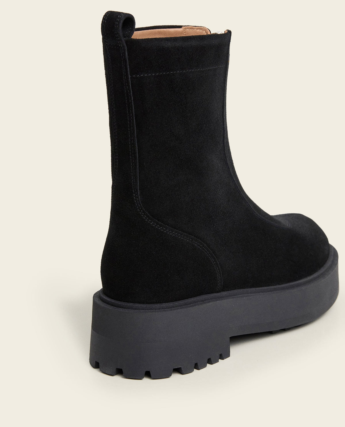 Alma Suede Black