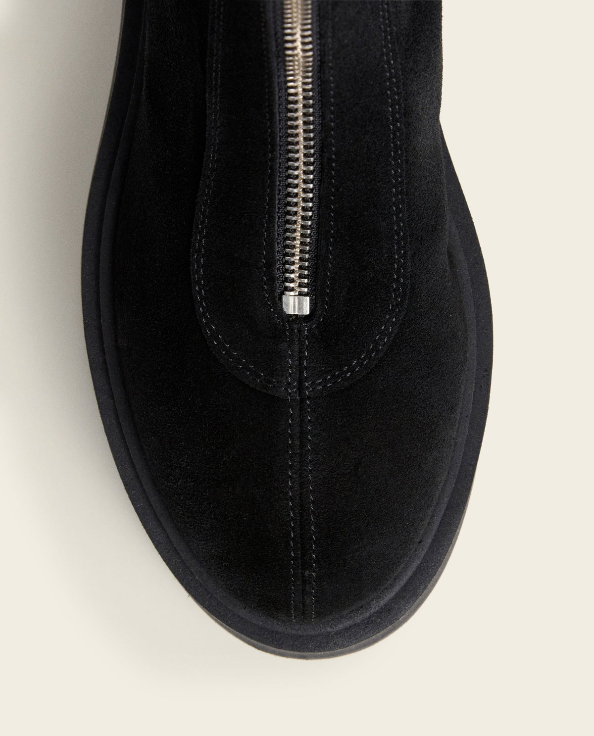Alma Suede Black