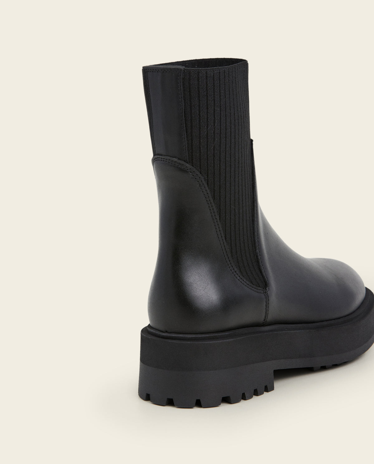 Aurora Leather Black