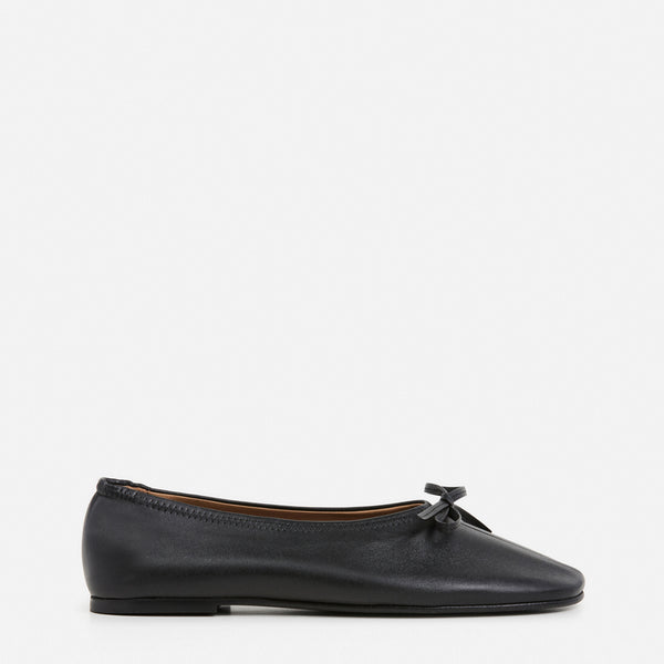 Blaise Leather Black Flat – Flattered