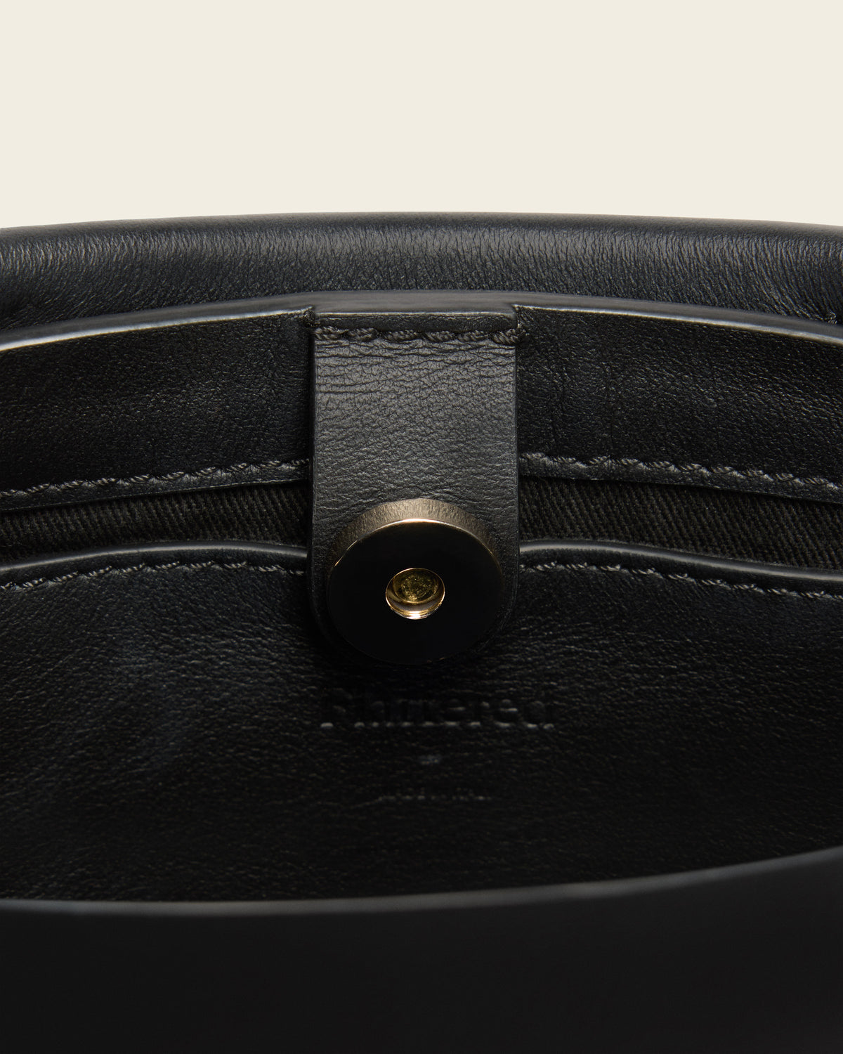 Hedda Midi Handbag Leather Black