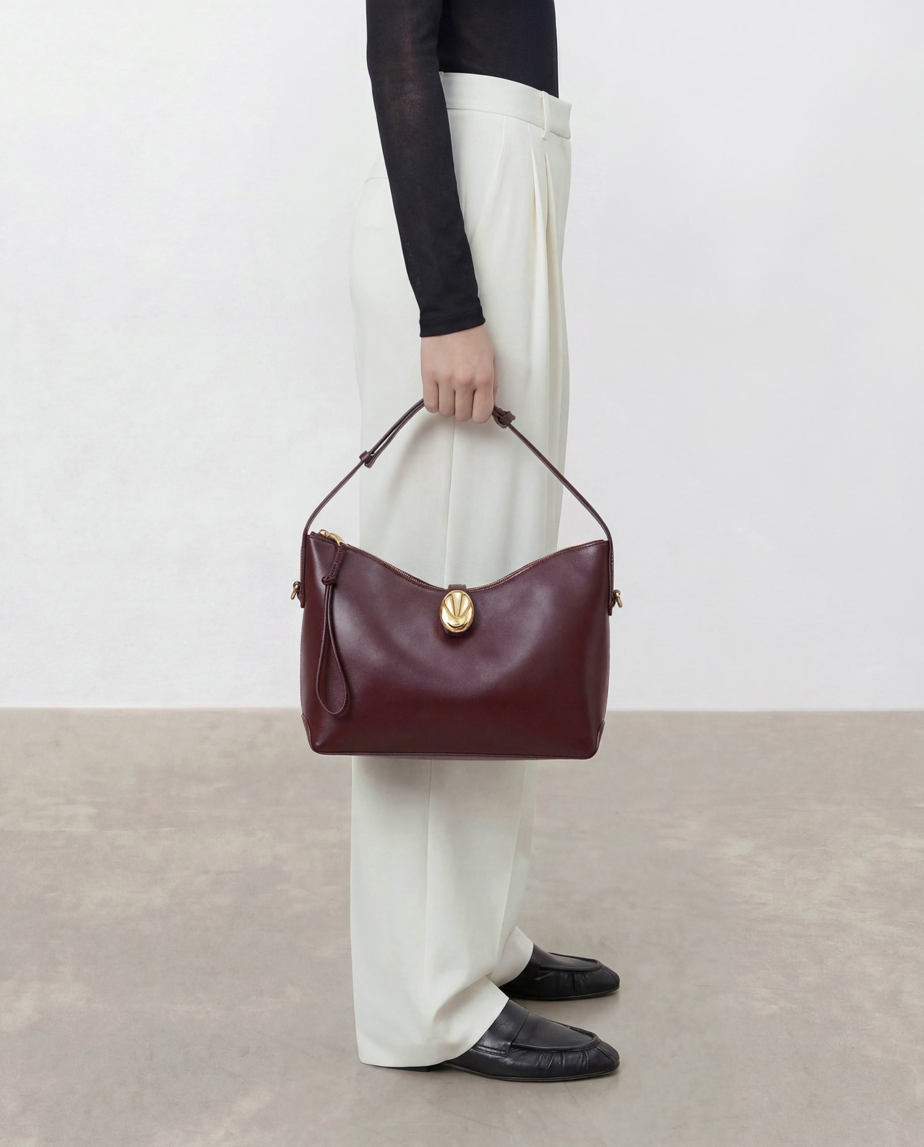 Gaia Handbag Leather Burgundy