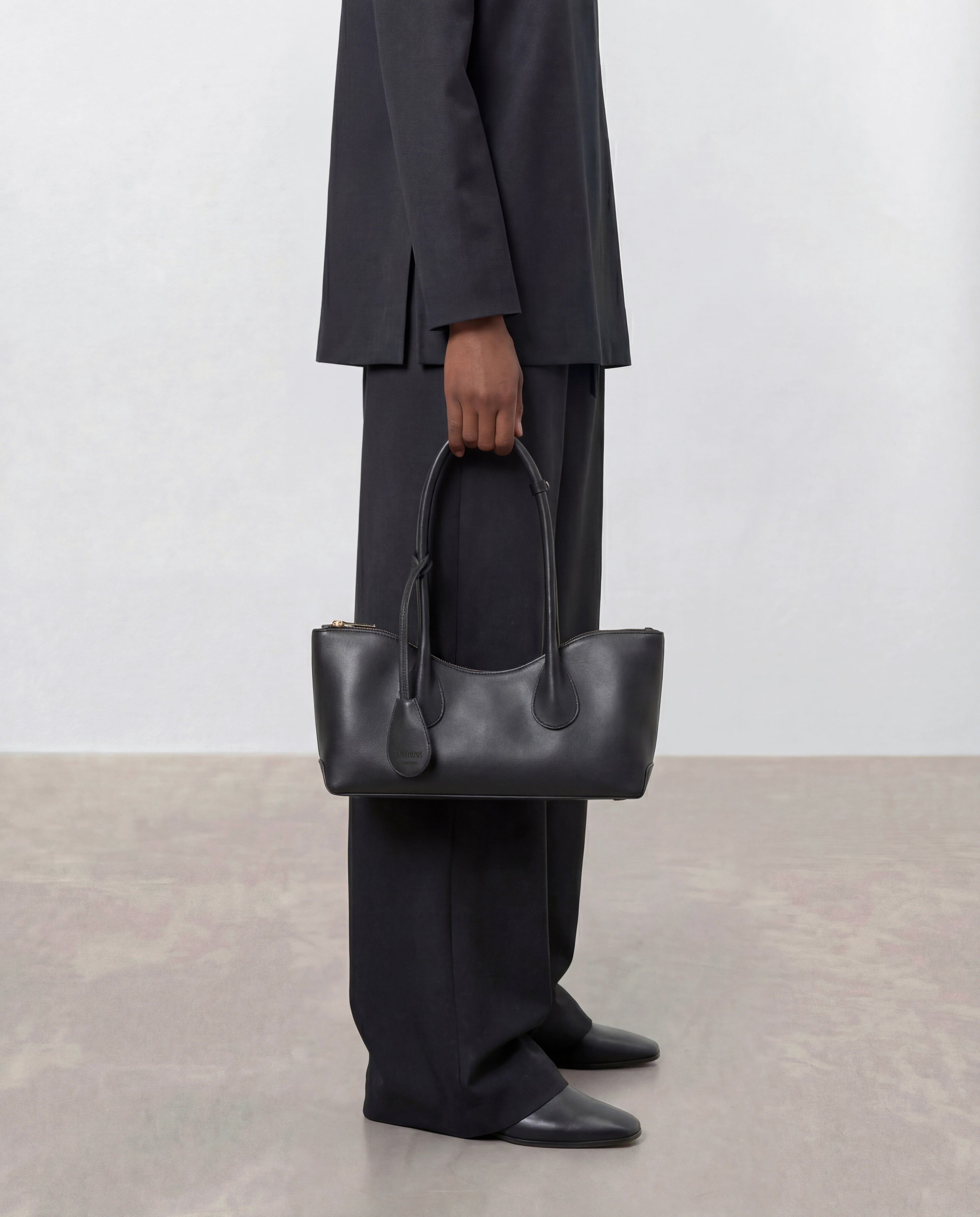 Gaia Shoulderbag Leather Black