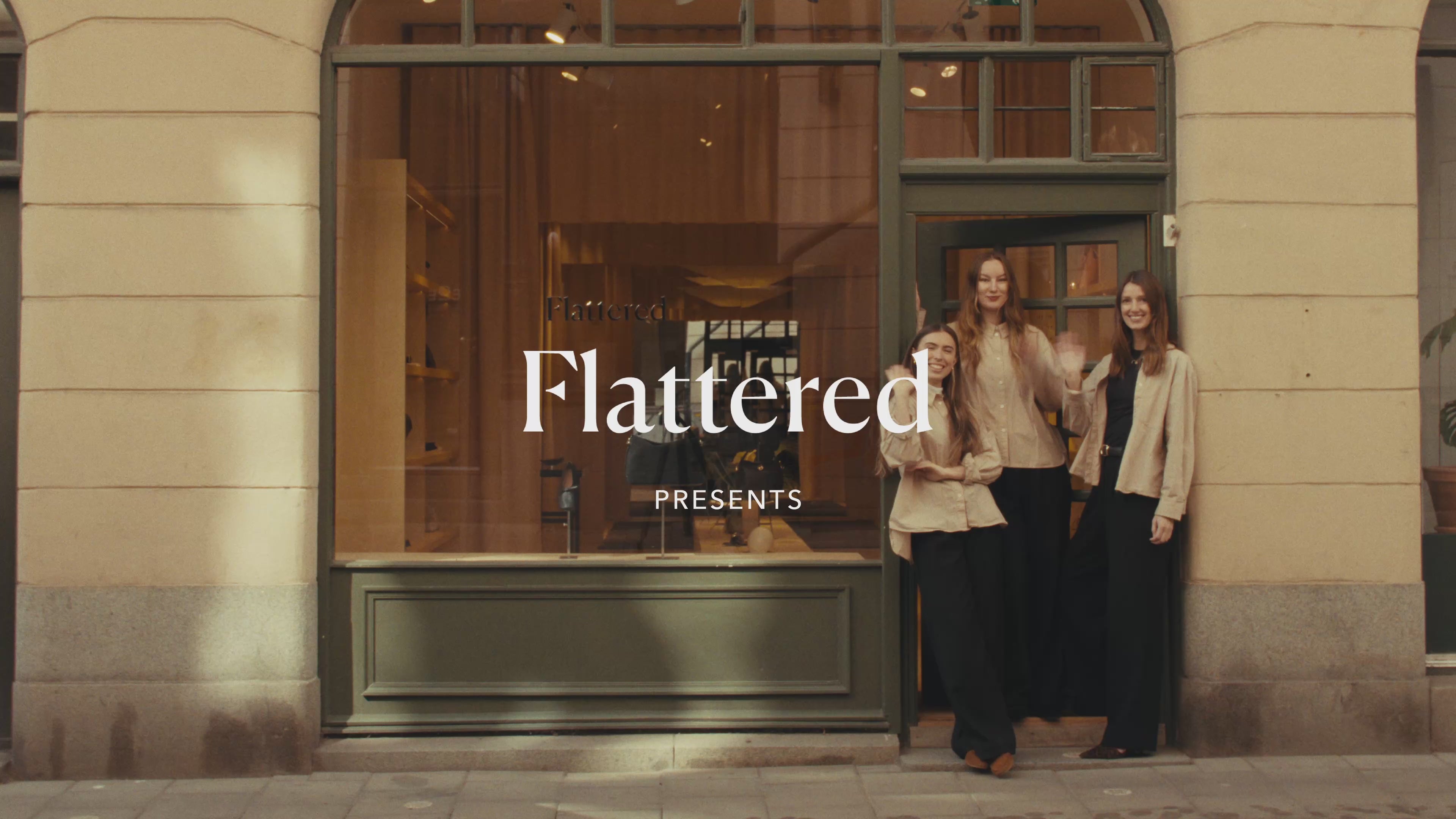 ⭐︎試着のみ⭐︎フラッタード Flattered　40　フラットシューズ　黒 Flattered(フラッタード) ローファー・オックスフォード