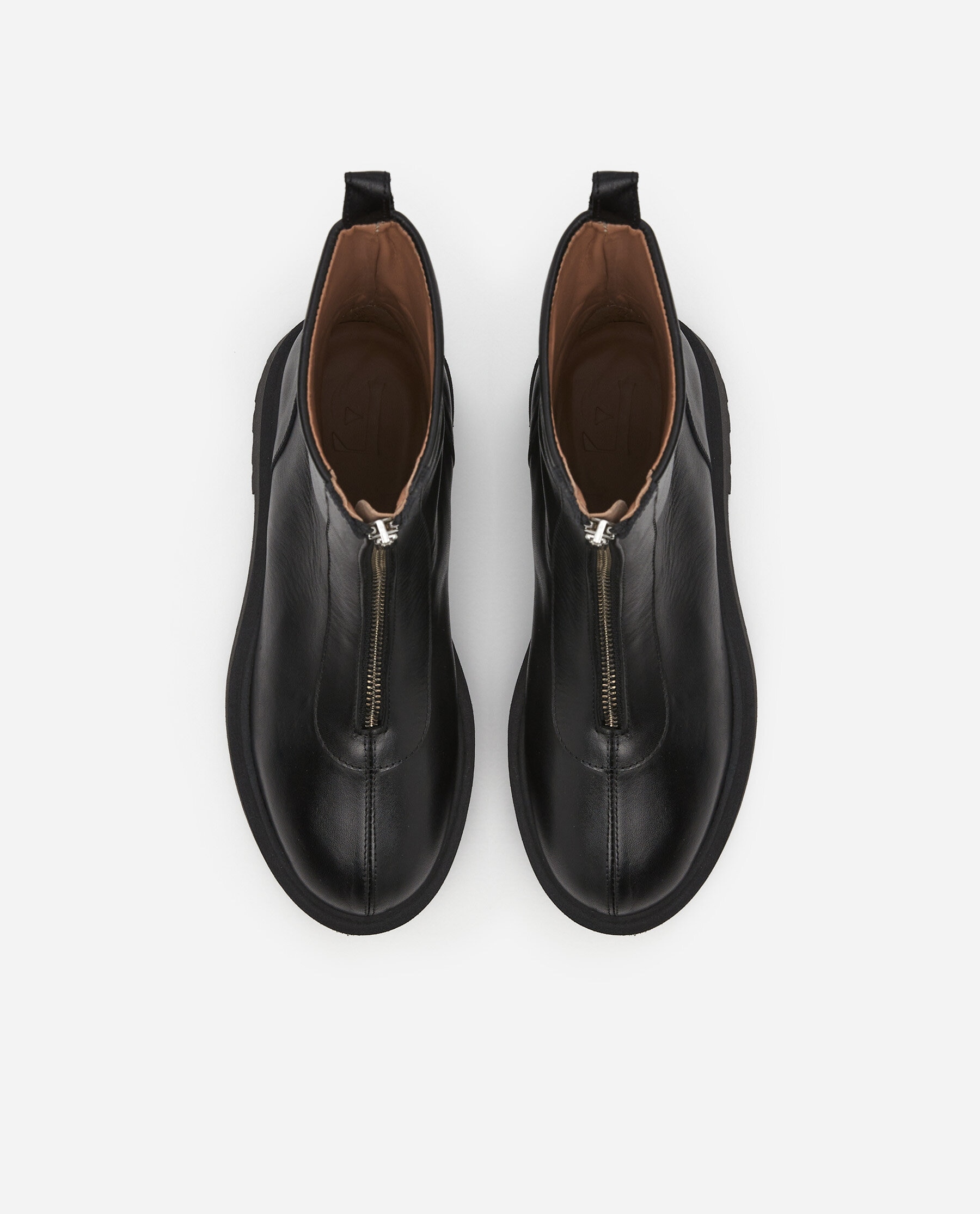 Alma Leather Black | Flattered.com