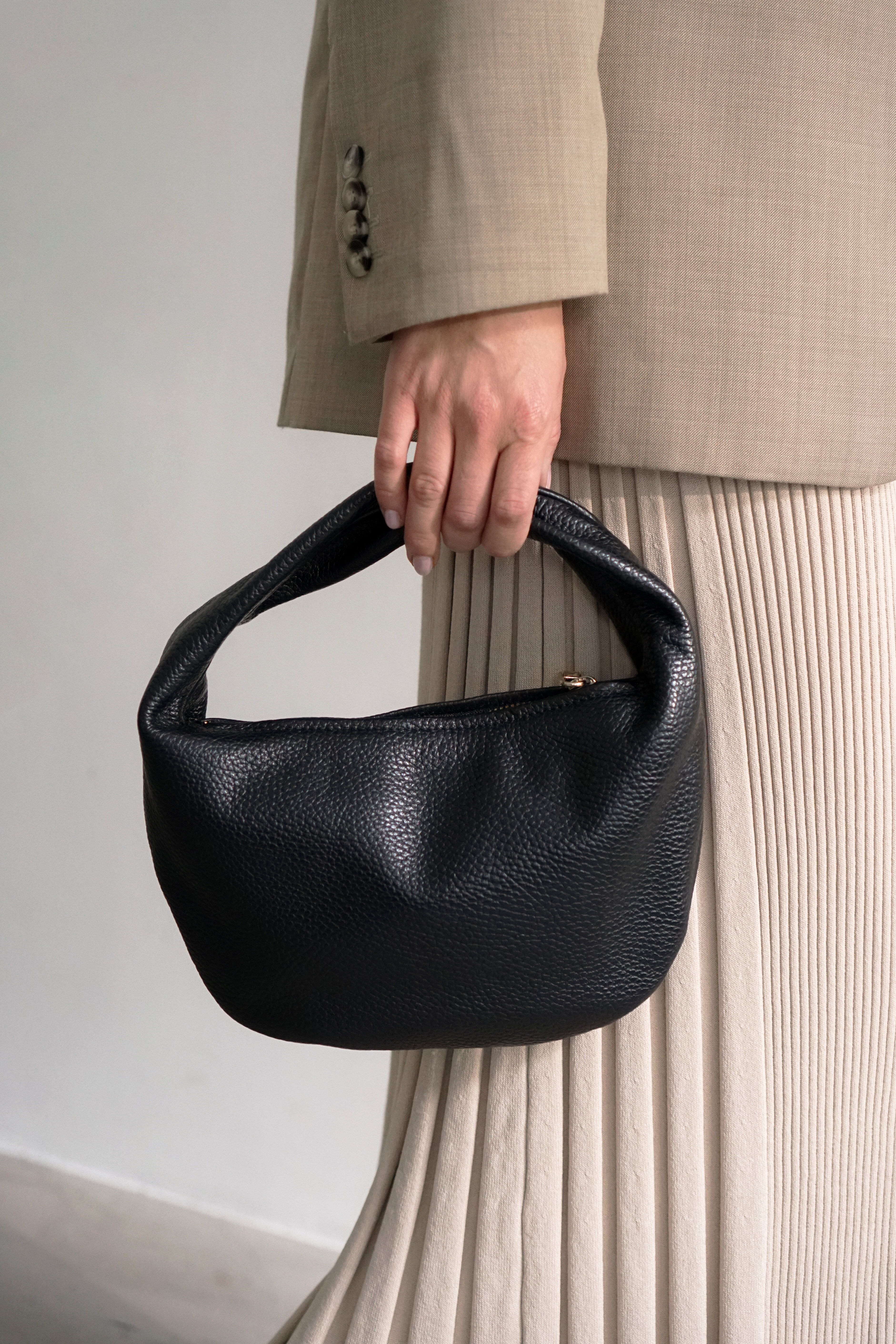 Alva Mini Handbag Leather Black | Flattered.com