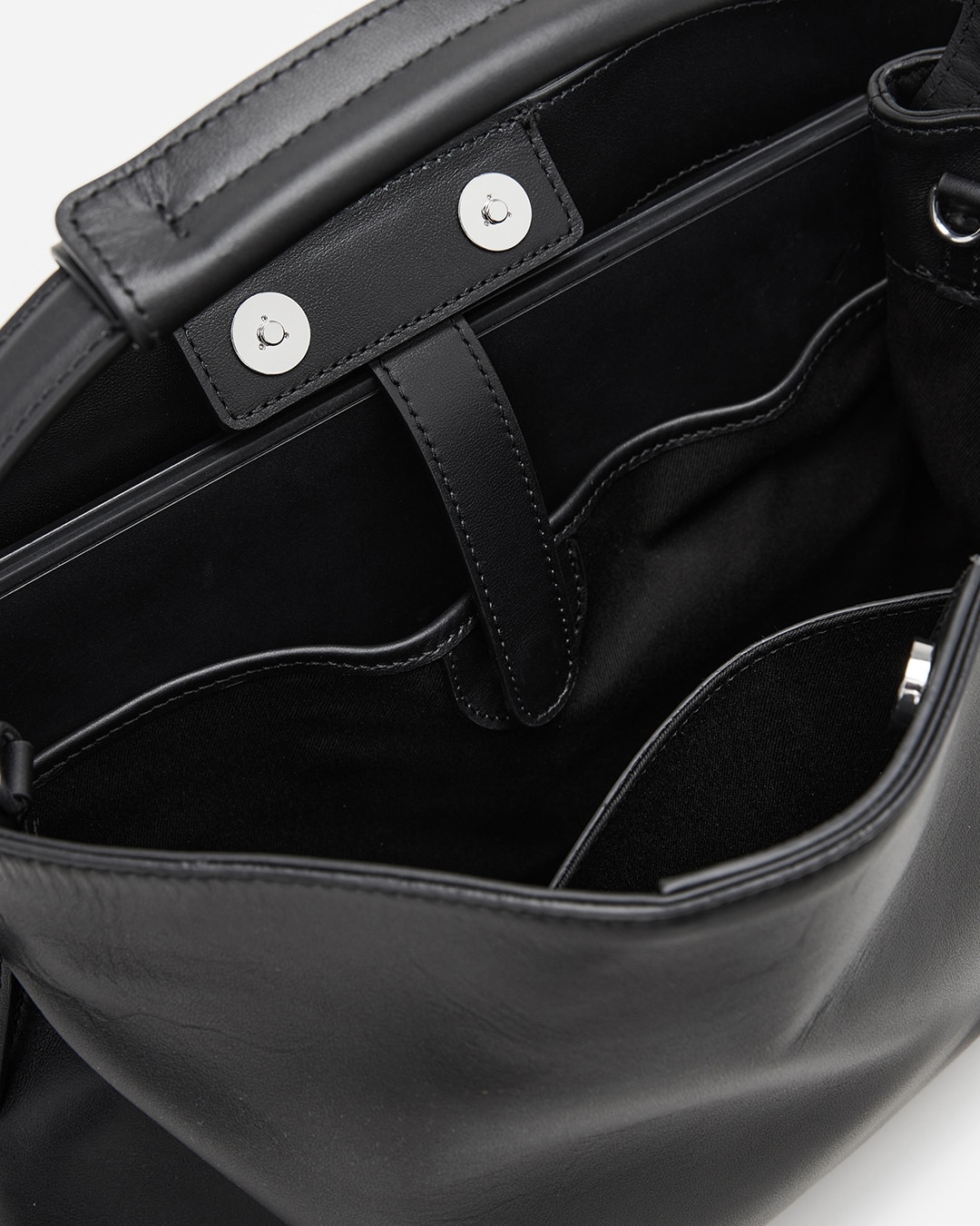 Harper Grande Handbag Leather Black | Flattered.com